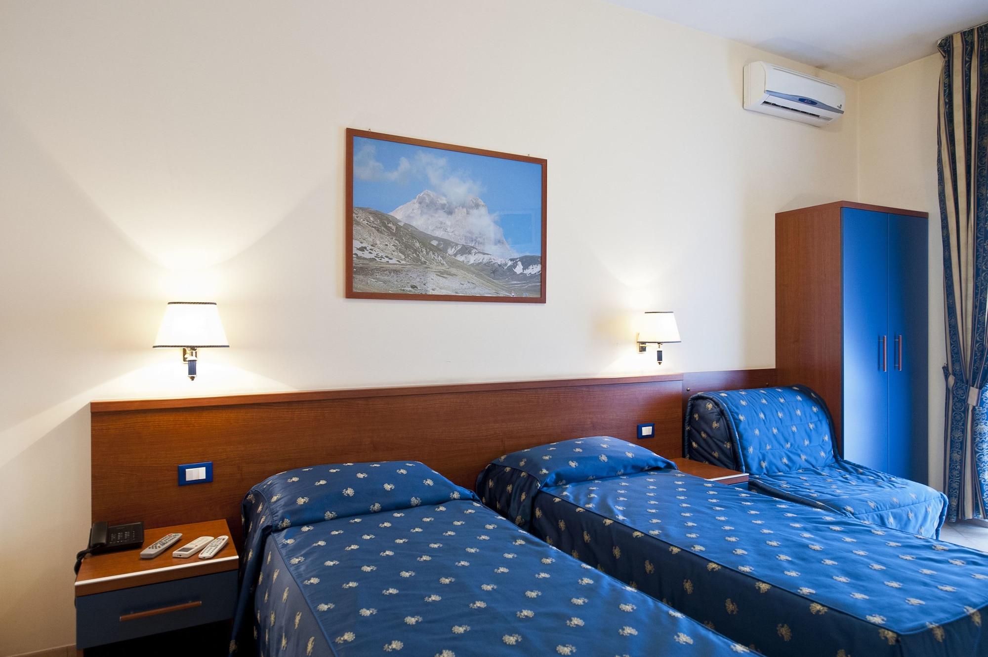 Hotel 4 Pini Rom Exterior foto