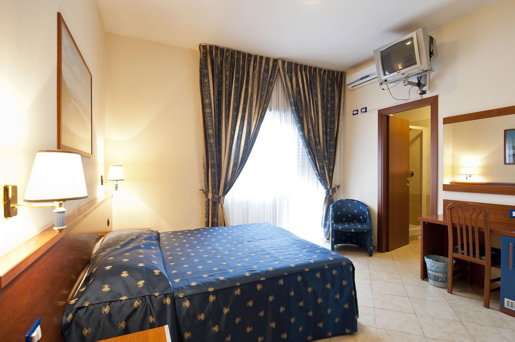Hotel 4 Pini Rom Exterior foto
