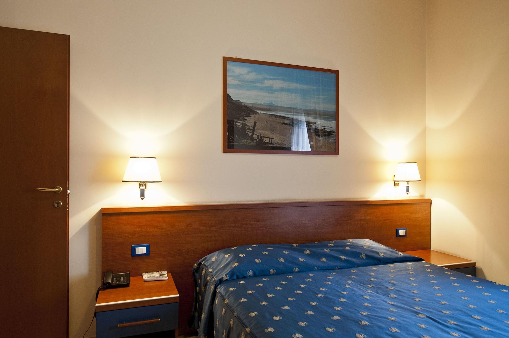 Hotel 4 Pini Rom Exterior foto