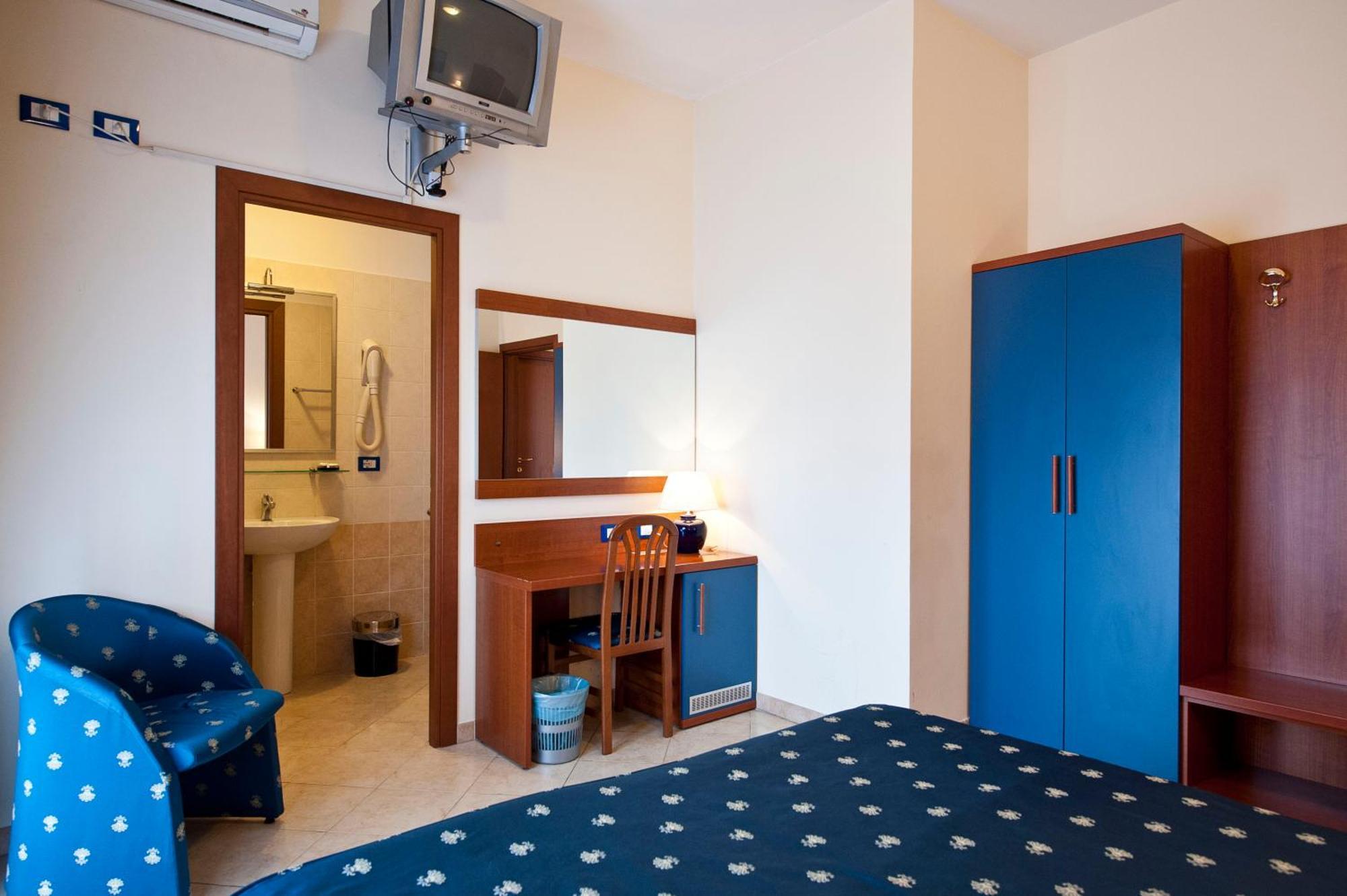 Hotel 4 Pini Rom Exterior foto