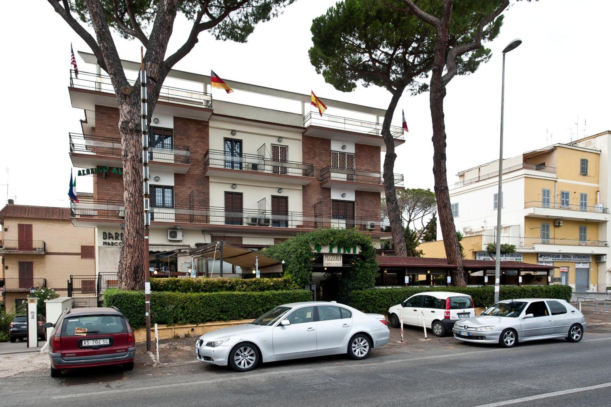 Hotel 4 Pini Rom Exterior foto